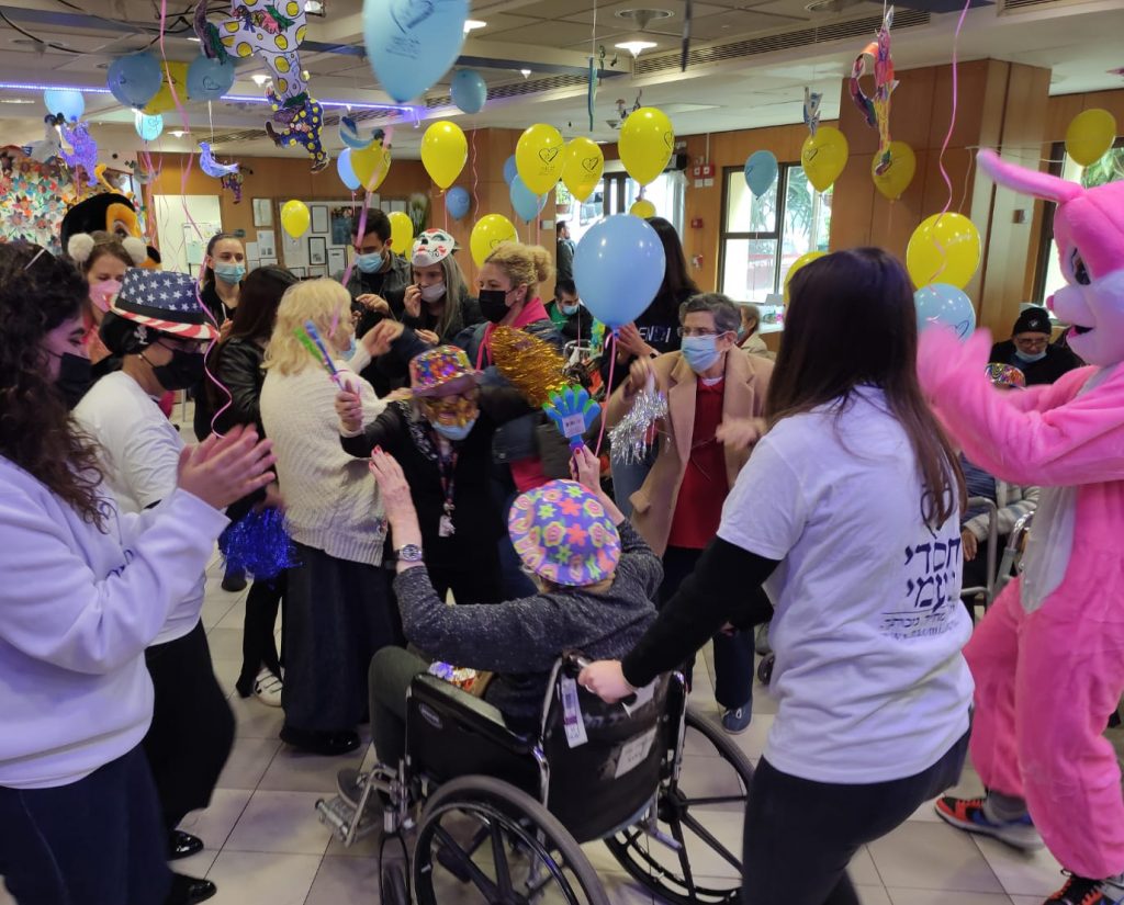 purim with elderly