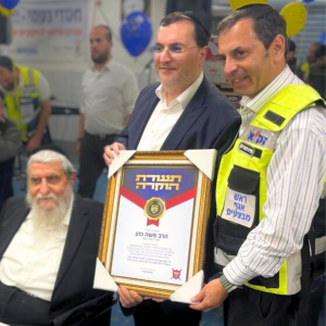 zaka volunteers receive certificate