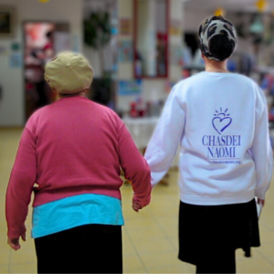 Winter kits for holocaust survivors in jerusalem