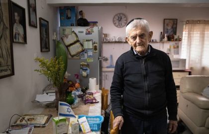 Haim Margolis “eats to survive” – Holocaust survivor left alone after his wife passed
