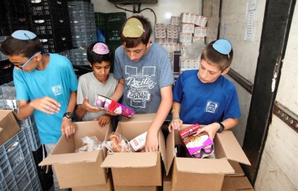Chasdei Naomi’s Shavuot campaign